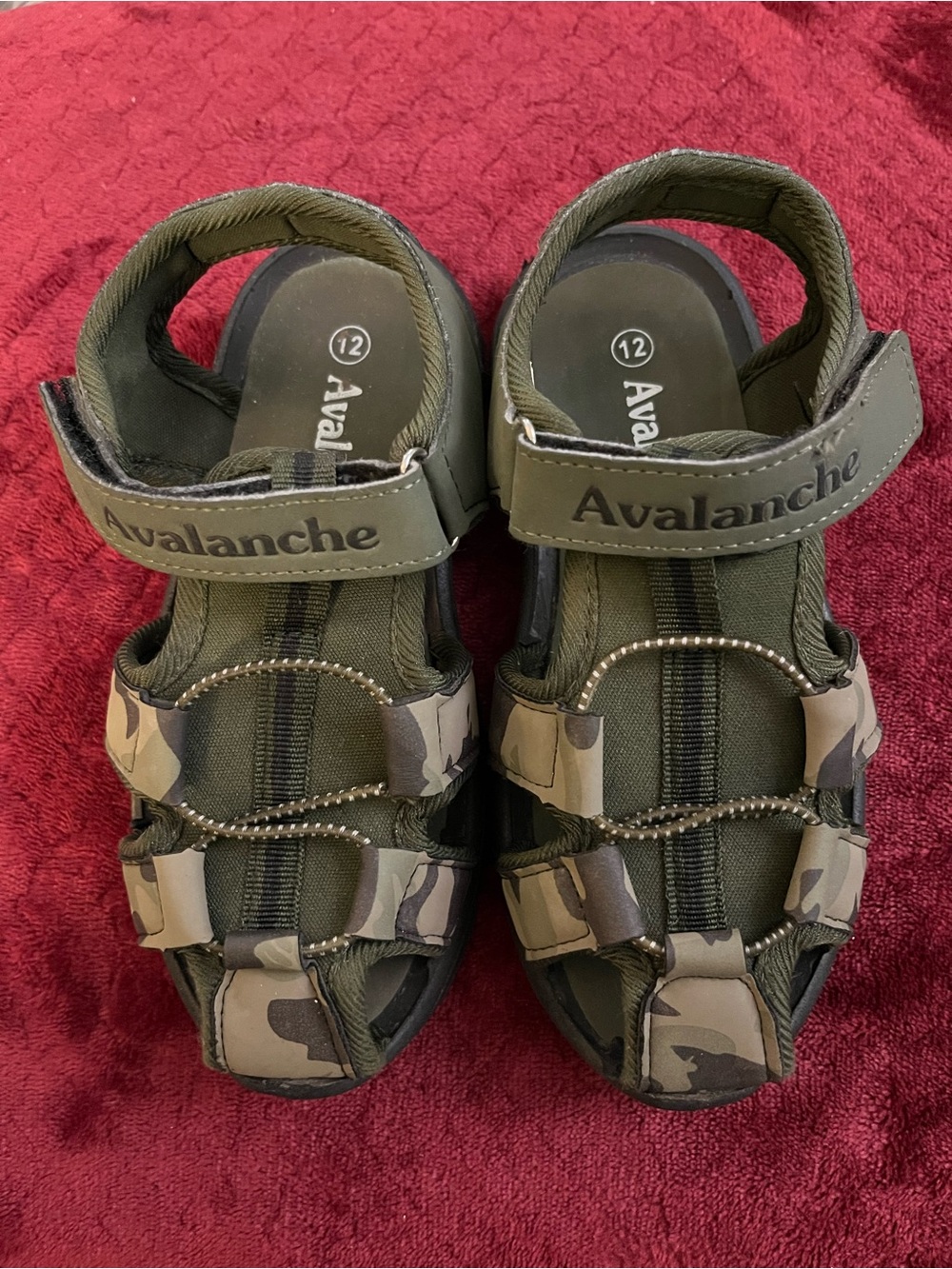 Avalanche Boys Closed Toe Rugged Trail Hiking Sandals, Size 12 Camo